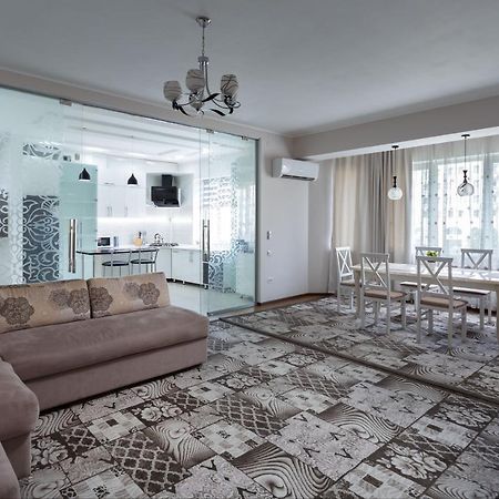 Oloy Apartment Tasken Kültér fotó
